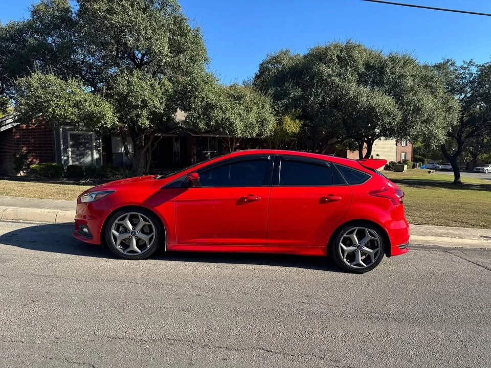 2017 Ford Focus 3rd Gen - Image 4 of 20