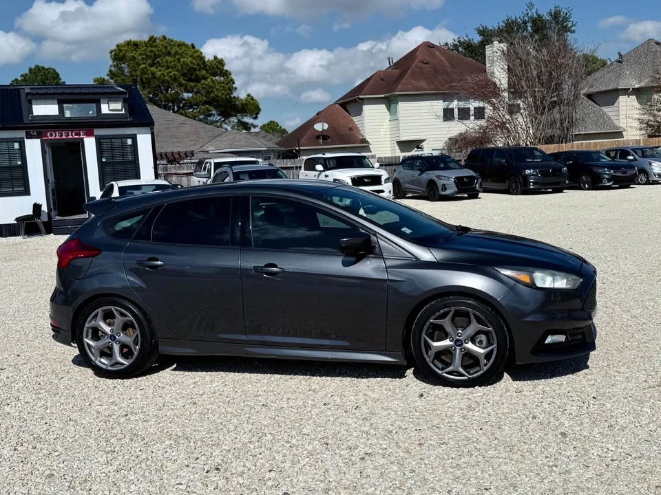 2017 Ford Focus ST 3rd Gen - Image 3 of 18