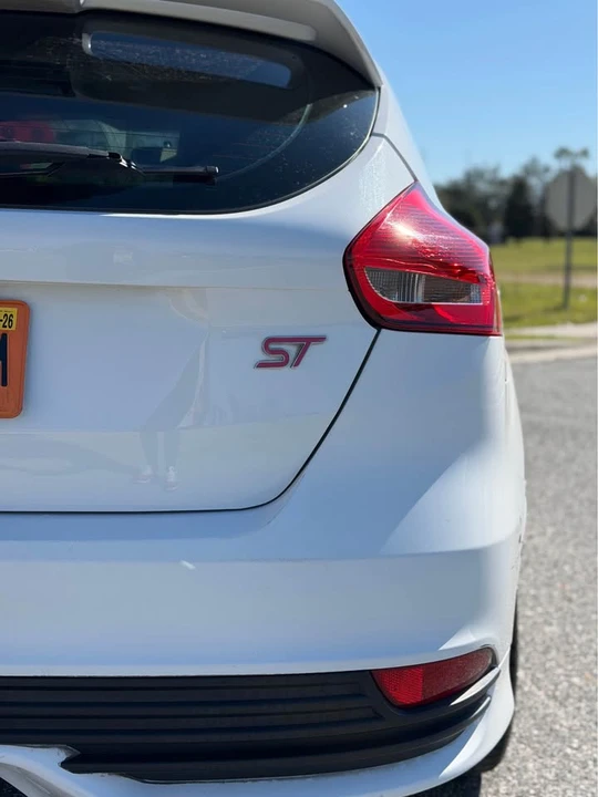 2017 Ford Focus ST 3rd Gen - Image 5 of 13