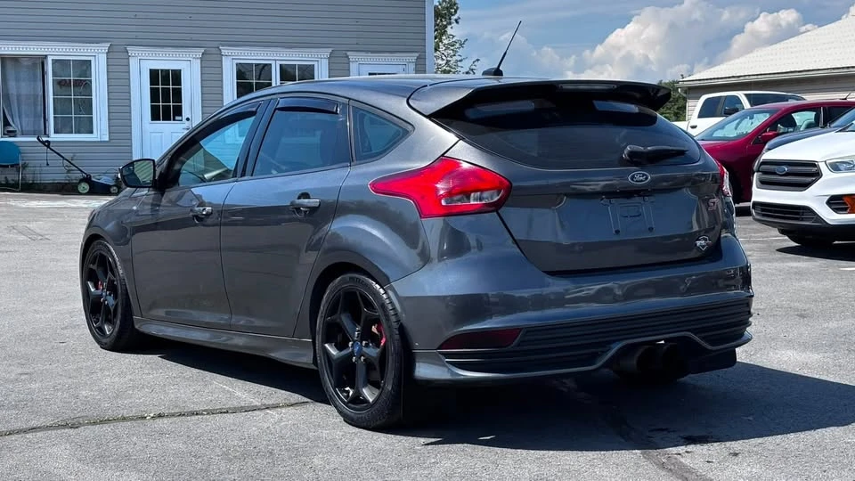 2017 Ford Focus ST 3rd Gen - Image 6 of 21