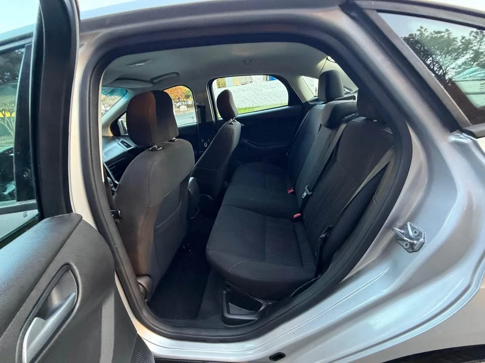2017 Ford Focus 3rd Gen - Image 8 of 14
