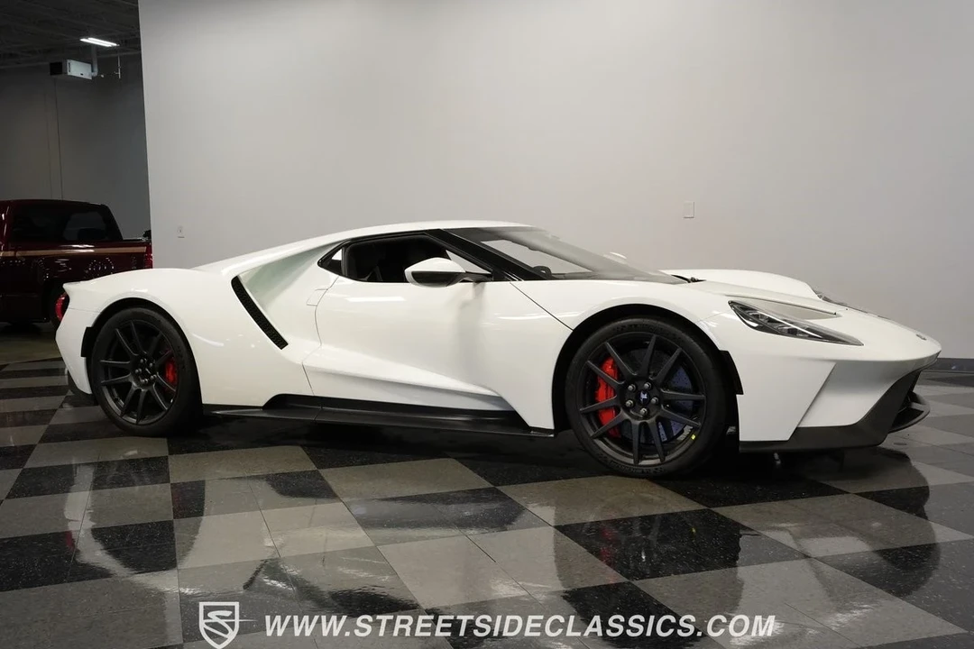 2017 Ford GT 2nd Gen - Image 16 of 21