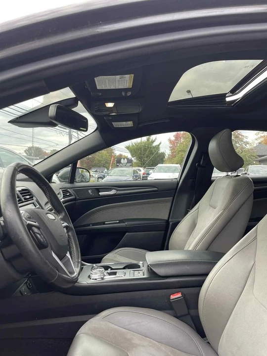 2017 Ford Fusion 2nd Gen - Image 9 of 13