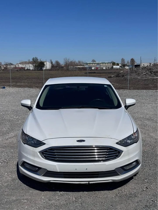 2017 Ford Fusion 2nd Gen - Image 2 of 12