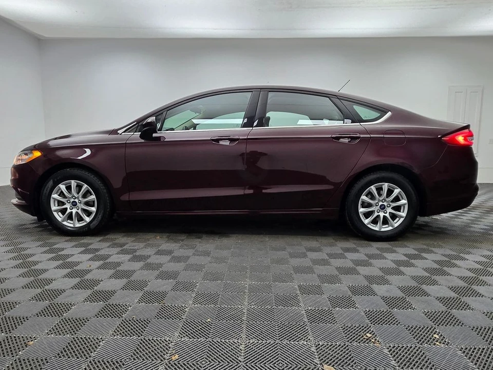 2017 Ford Fusion 2nd Gen - Image 9 of 12