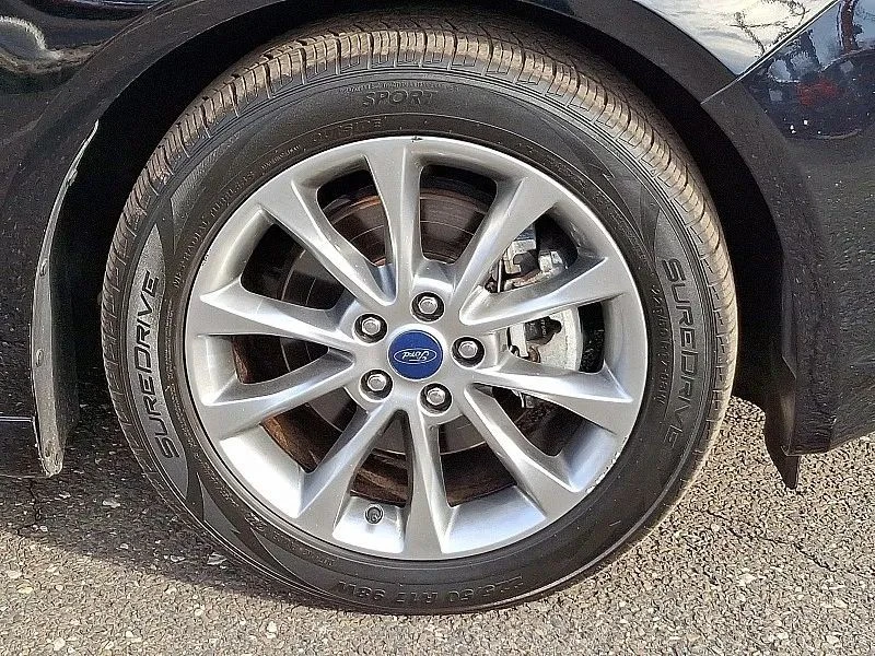 2017 Ford Fusion 2nd Gen - Image 9 of 12