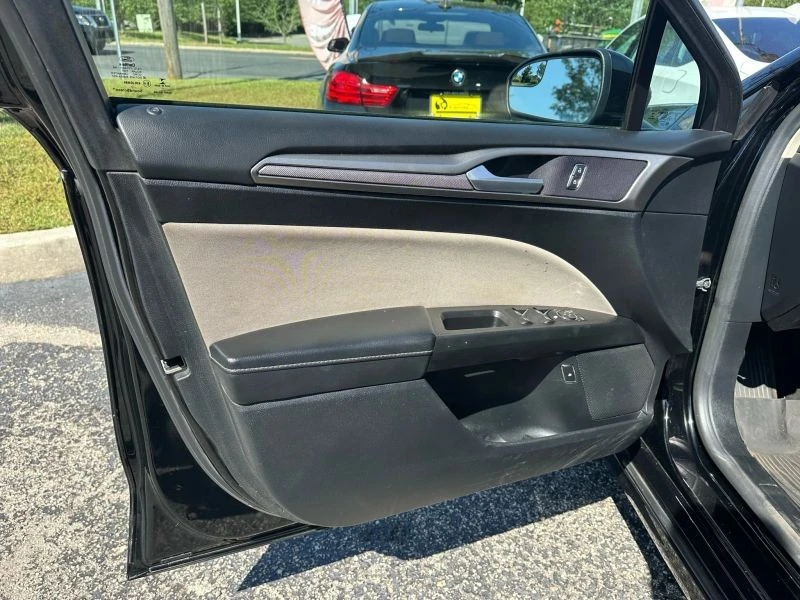 2017 Ford Fusion 2nd Gen - Image 9 of 12