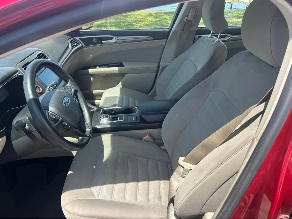 2017 Ford Fusion 2nd Gen - Image 8 of 9