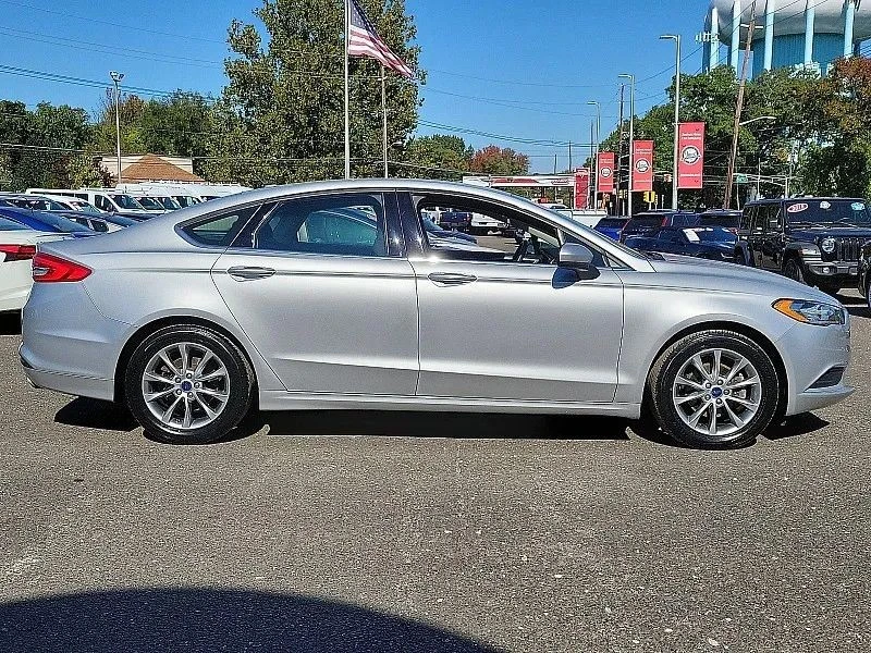 2017 Ford Fusion 2nd Gen - Image 8 of 12