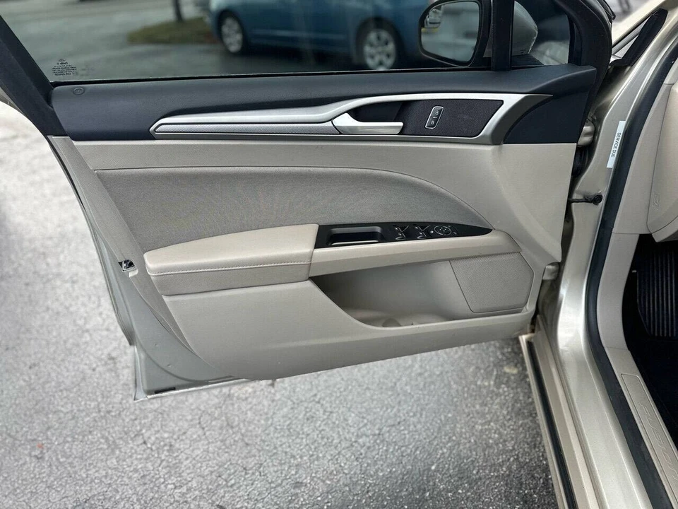 2017 Ford Fusion 2nd Gen - Image 13 of 21