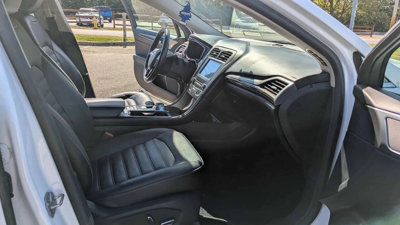 2017 Ford Fusion 2nd Gen - Image 12 of 12