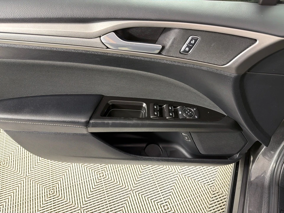 2017 Ford Fusion 2nd Gen - Image 11 of 12