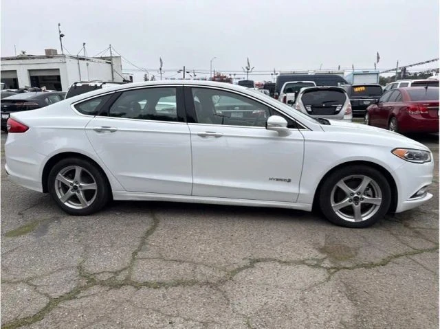 2017 Ford Fusion 2nd Gen - Image 2 of 9