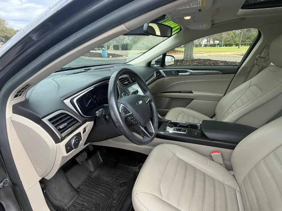 2017 Ford Fusion 2nd Gen - Image 9 of 21