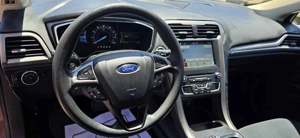 2017 Ford Fusion 2nd Gen - Image 10 of 15