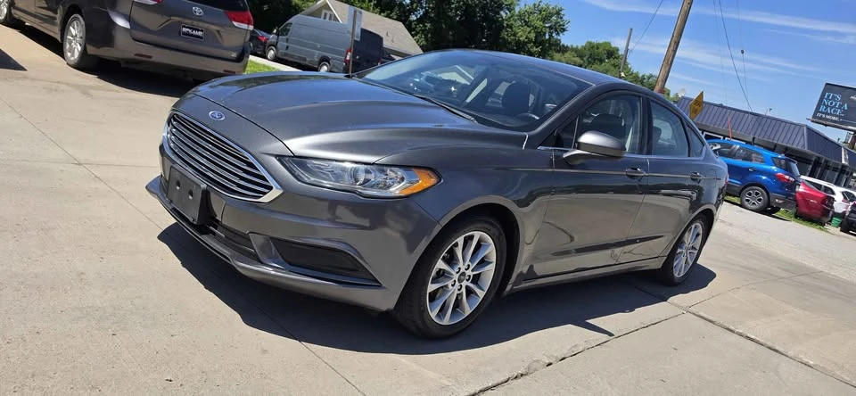 2017 Ford Fusion 2nd Gen - Image 3 of 15