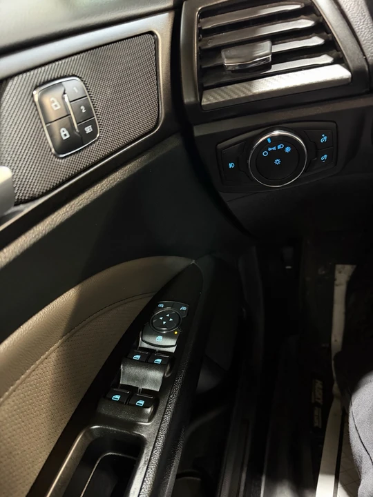 2017 Ford Fusion 2nd Gen - Image 15 of 16