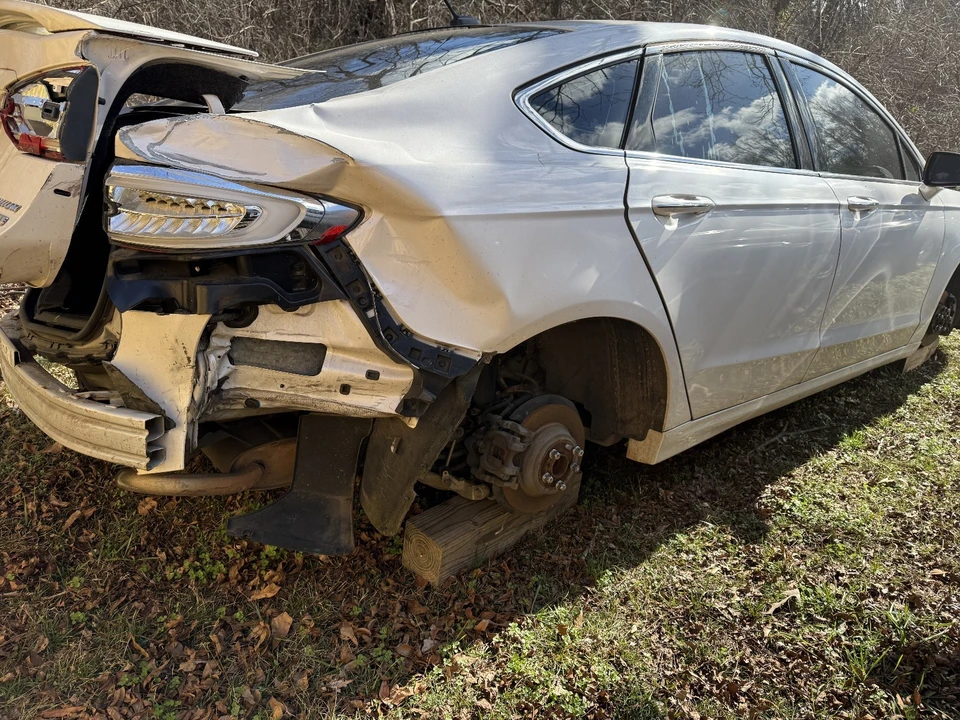 2017 Ford Fusion 2nd Gen - Image 6 of 11