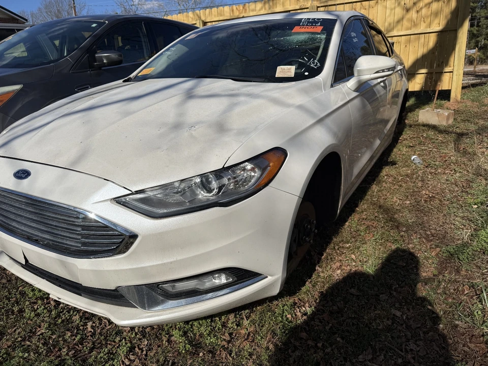 2017 Ford Fusion 2nd Gen - Image 2 of 11
