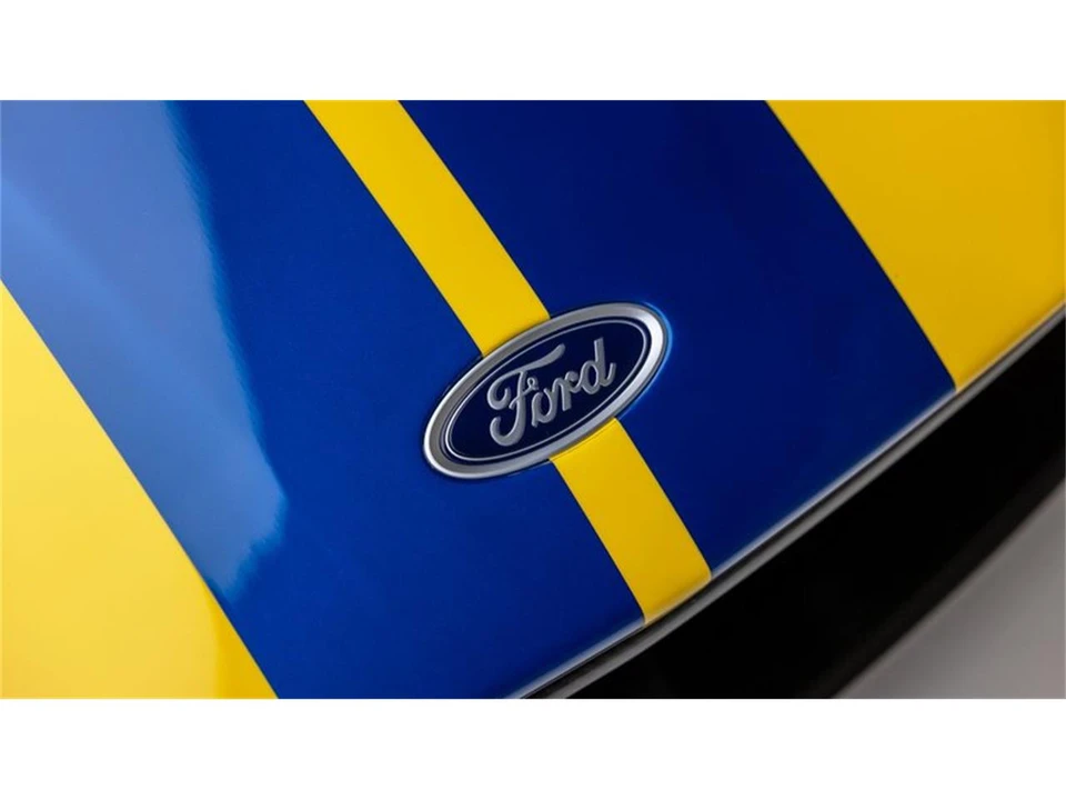 2017 Ford GT 2nd Gen - Image 2 of 31