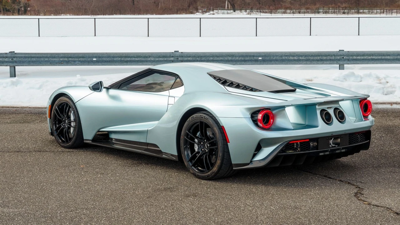 2017 Ford GT 2nd Gen - Image 15 of 31