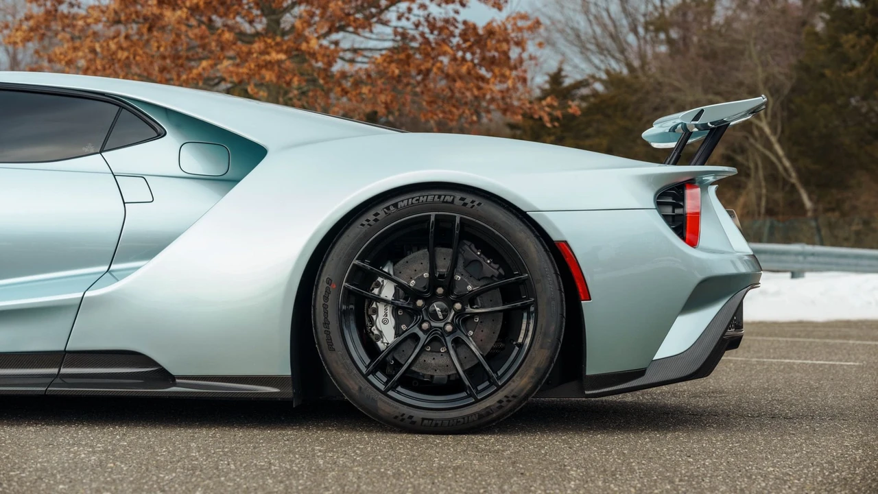 2017 Ford GT 2nd Gen - Image 23 of 31