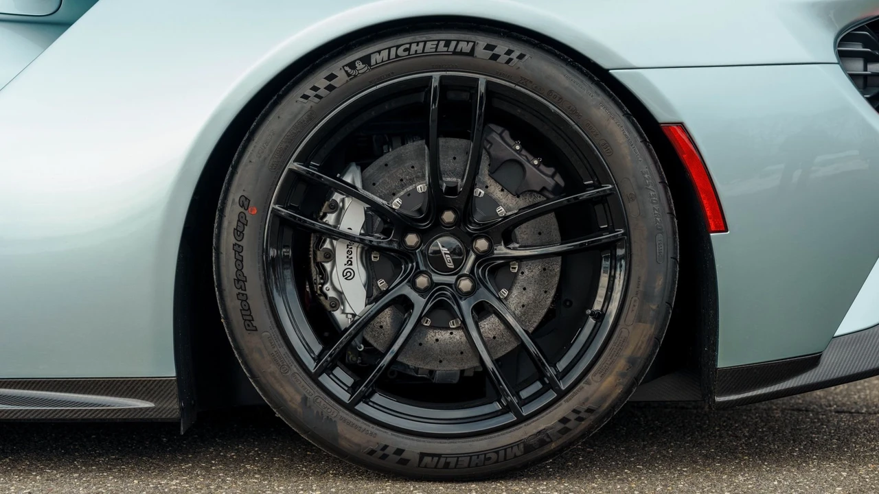 2017 Ford GT 2nd Gen - Image 24 of 31