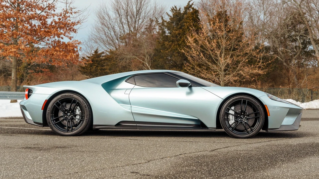 2017 Ford GT 2nd Gen - Image 14 of 31