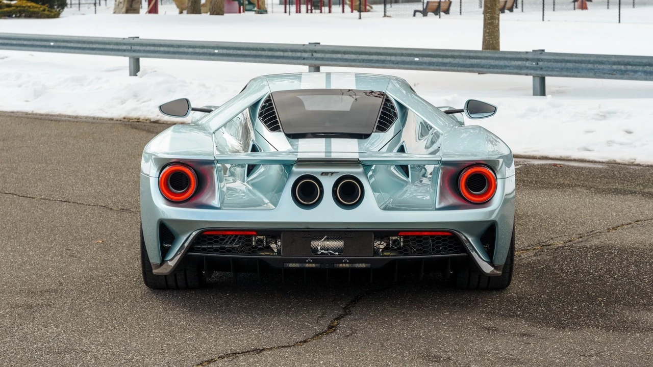 2017 Ford GT 2nd Gen - Image 17 of 31