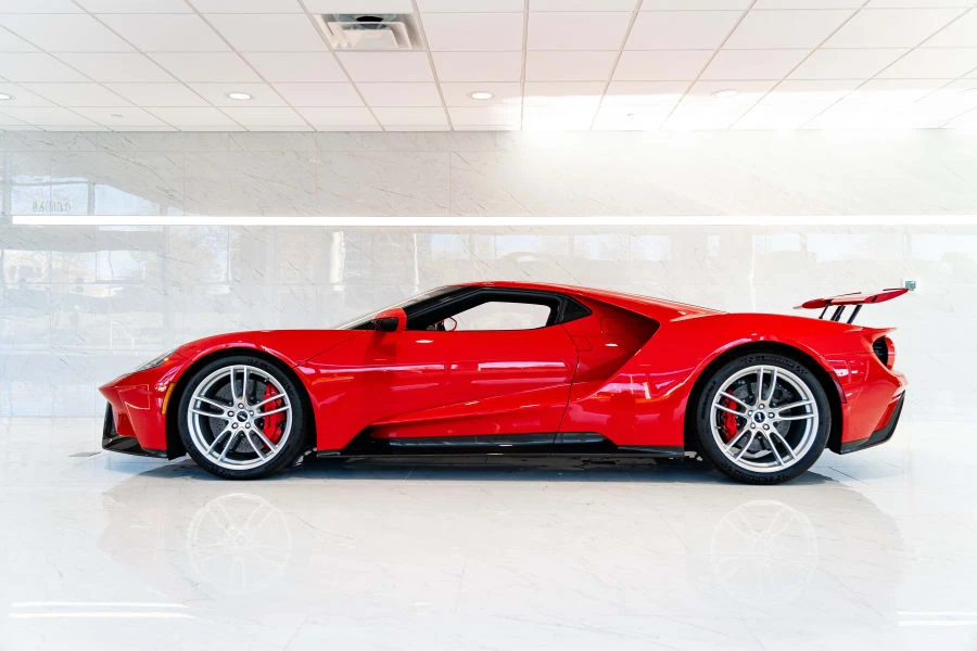 2017 Ford GT 2nd Gen - Image 2 of 31