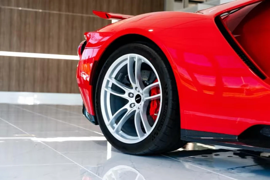 2017 Ford GT 2nd Gen - Image 15 of 31
