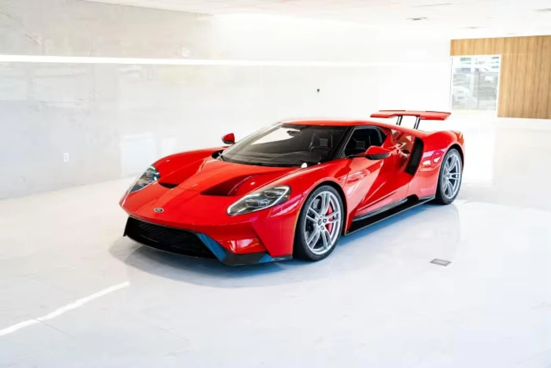 2017 Ford GT 2nd Gen - Image 16 of 31