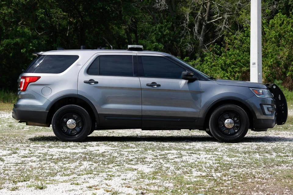 2017 Ford Explorer 5th Gen - Image 9 of 10