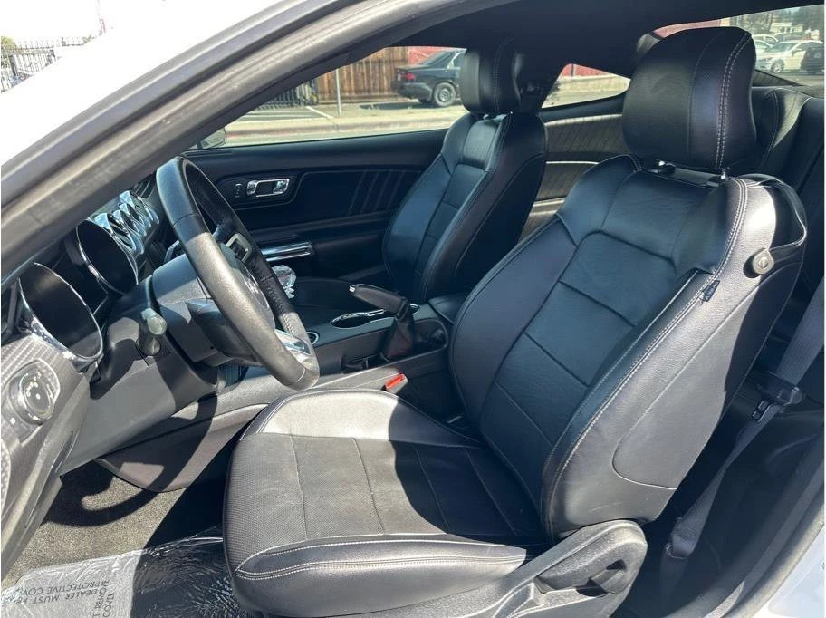 2017 Ford S550 Mustang - Image 11 of 17