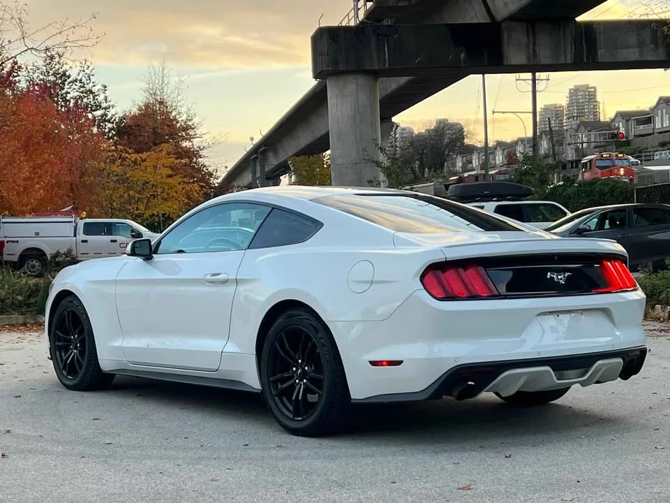 2017 Ford S550 Mustang - Image 2 of 19