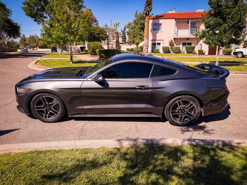 2017 Ford S550 Mustang - Image 2 of 12