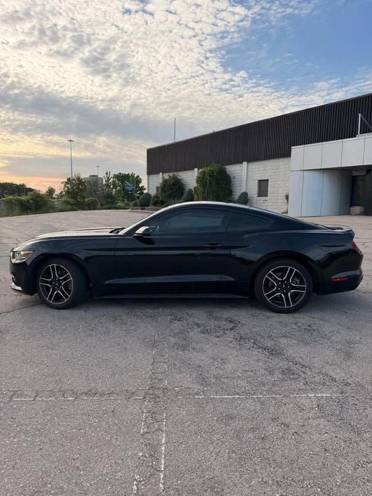 2017 Ford S550 Mustang - Image 2 of 14