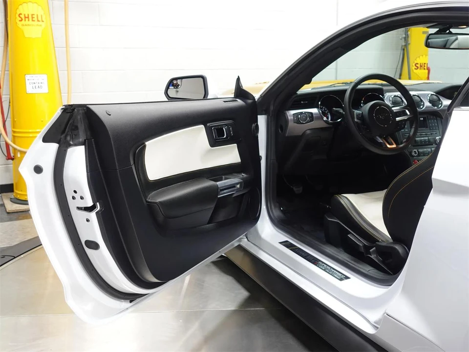 2017 Ford S550 Mustang - Image 10 of 23