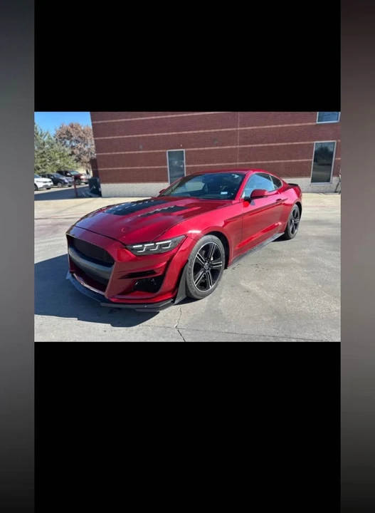 2017 Ford S550 Mustang - Image 2 of 2