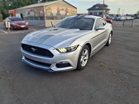 2017 Ford Mustang V6 Coupe