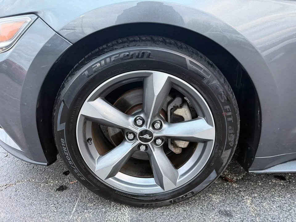 2017 Ford S550 Mustang - Image 2 of 19