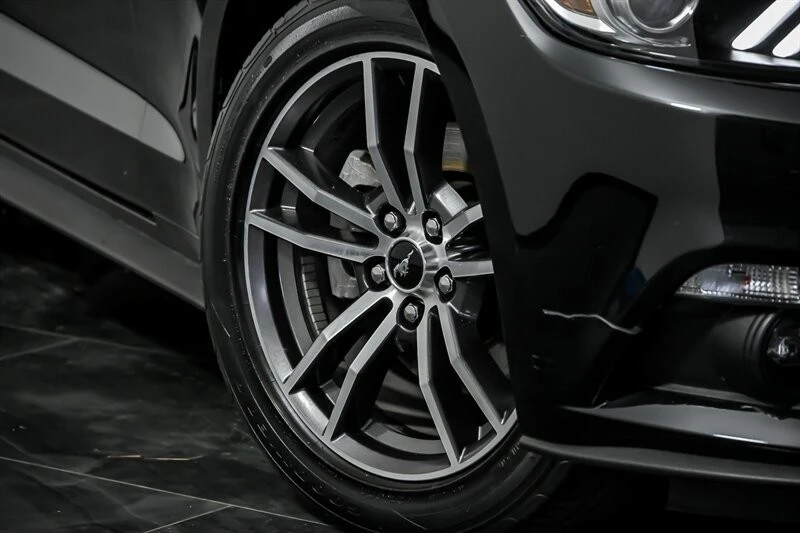 2017 Ford S550 Mustang - Image 3 of 31