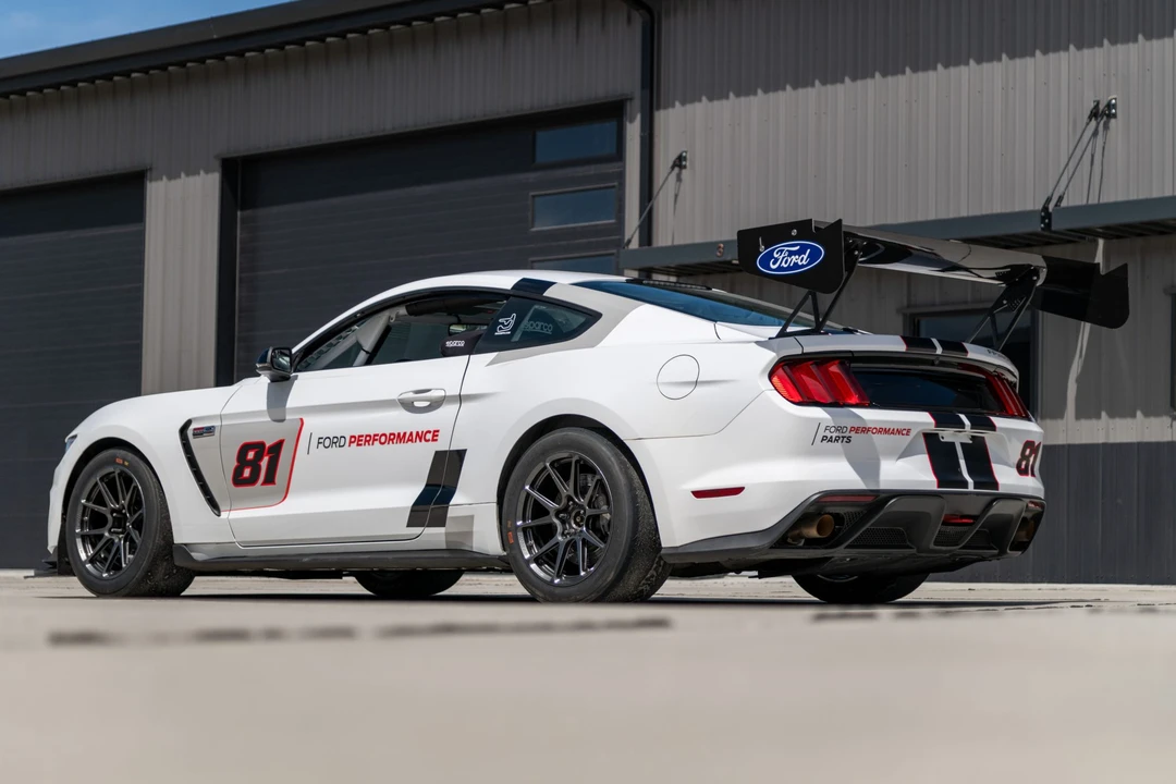 2017 Ford S550 Mustang - Image 7 of 31