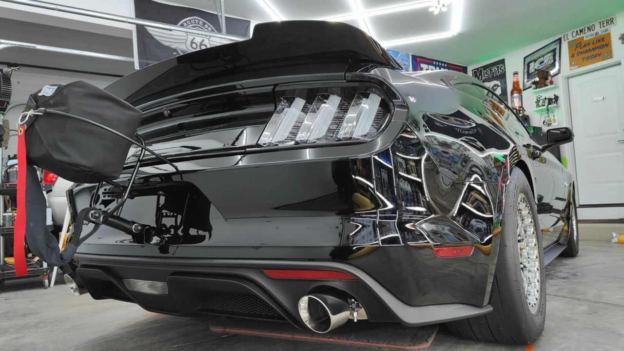 2017 Ford S550 Mustang GT - Image 16 of 19