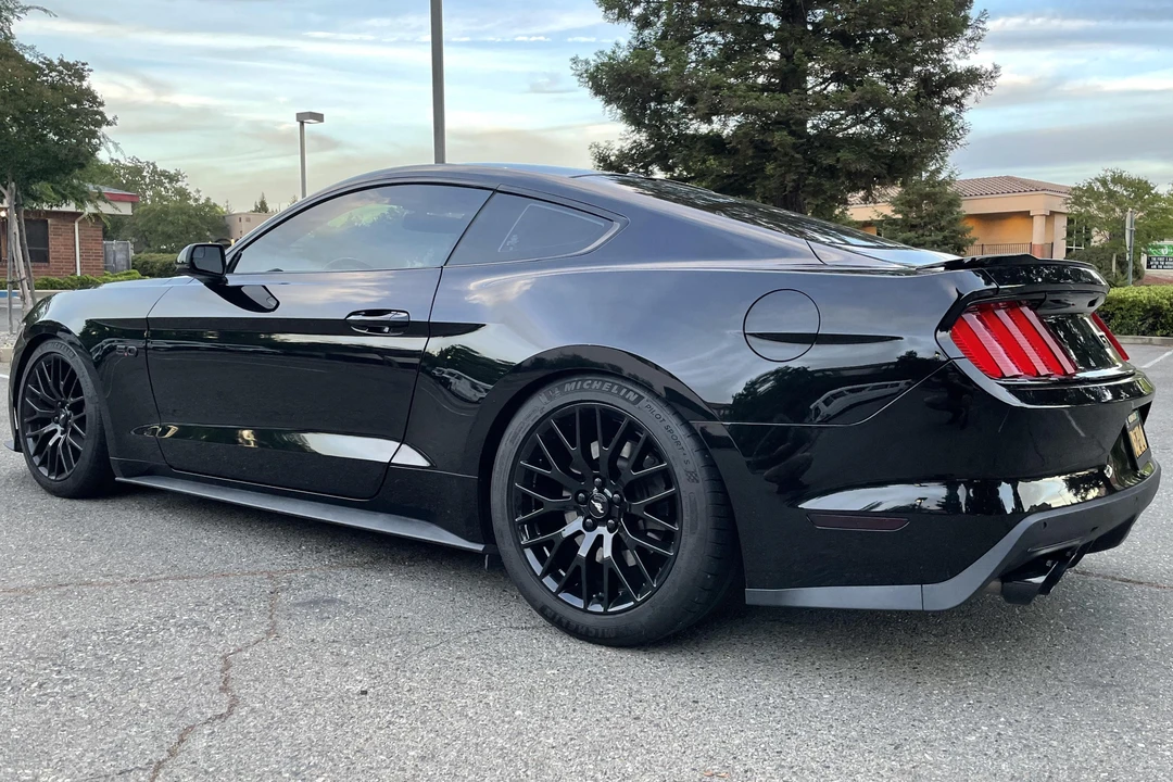 2017 Ford S550 Mustang - Image 4 of 31