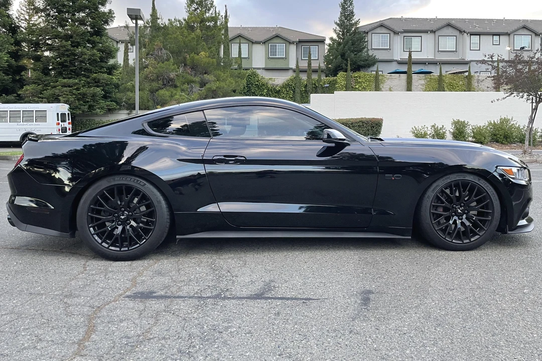 2017 Ford S550 Mustang - Image 3 of 31