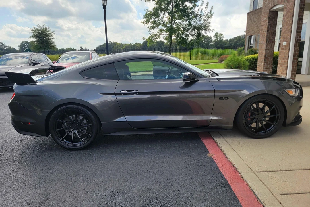 2017 Ford S550 Mustang GT - Image 3 of 31