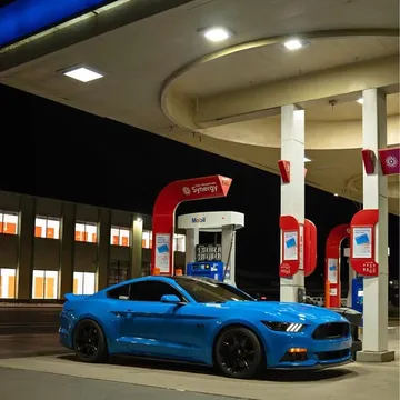 2017 Ford Mustang GT Premium Coupe 2D