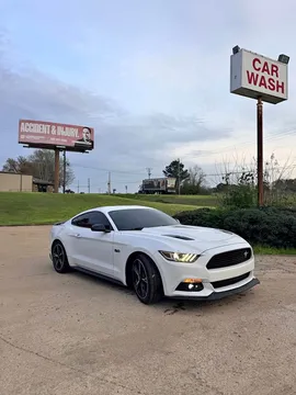 2017 Ford Mustang GT Premium Coupe 2D