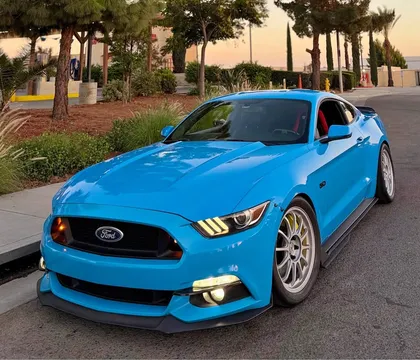 2017 Ford Mustang GT Premium Coupe 2D